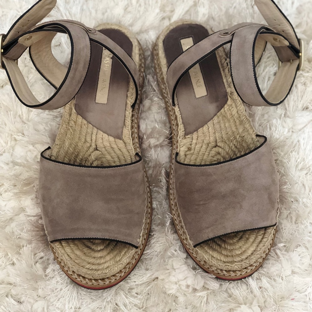 SAKS FIFTH AVENUE ESPADRILLES